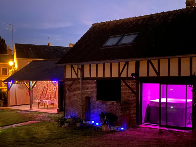 💆‍♀️Relaxez vous en profitant aussi de notre espace détente, Jacuzzi et Sauna.