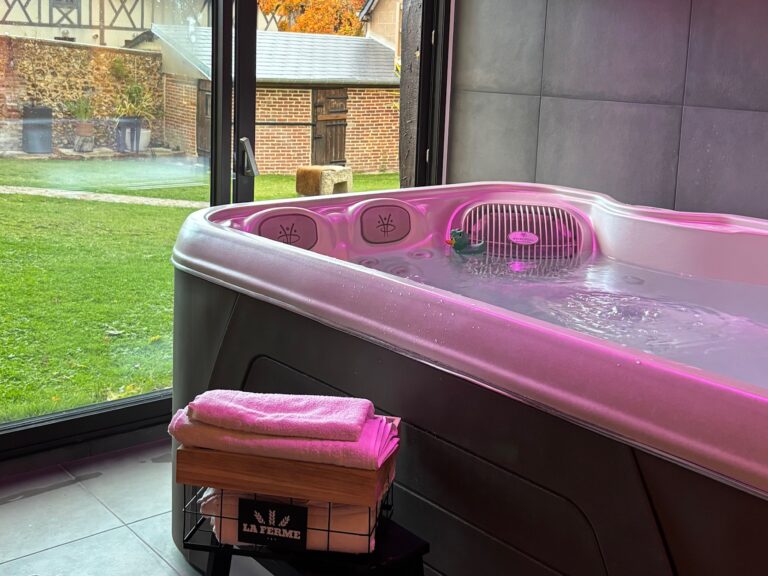 💆‍♀️Relaxez vous en profitant aussi de notre espace détente, Jacuzzi et Sauna.