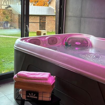 💆‍♀️Relaxez vous en profitant aussi de notre espace détente, Jacuzzi et Sauna.
